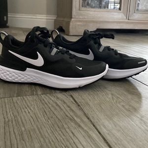 No longer sold on Nike website‼️Nike react miller 1!!!